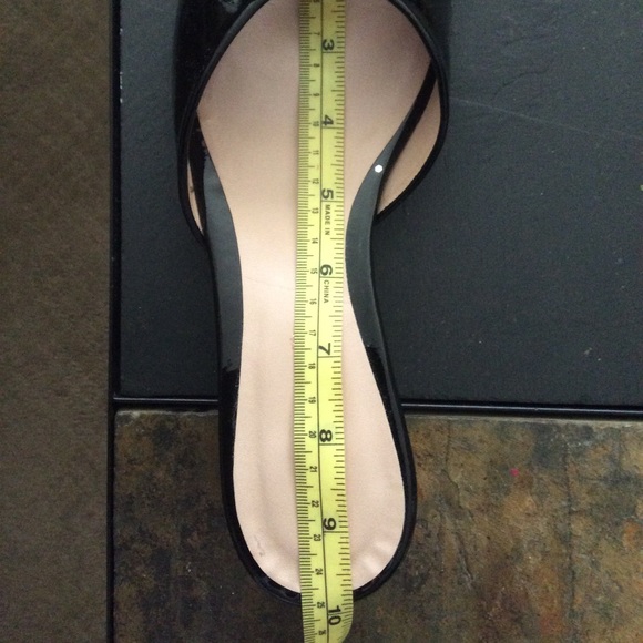 7.5 NEW black patent leather Stuart weitzman mules - Picture 5 of 6